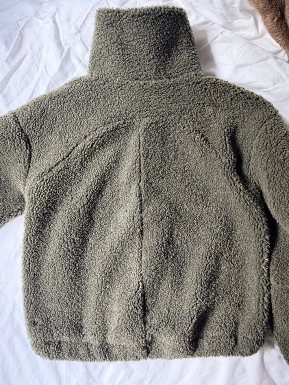 Lululemon Sherpa Olive Green Jacket - Picture 3 of 3